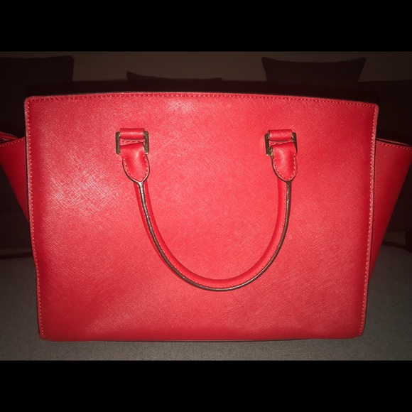 Handbag - Picture 2 of 4